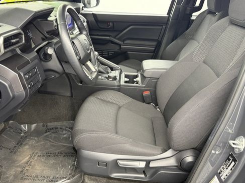 Used 2025 Toyota 4Runner SR5 image 16