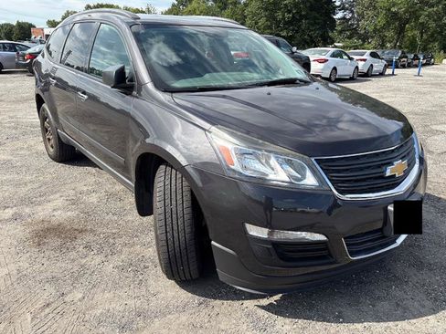 Used 2017 Chevrolet Traverse LS AWD/4WD image 4