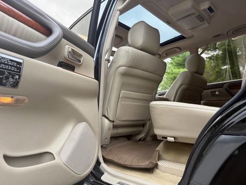 Used 2003 Lexus LX 470 4WD image 44