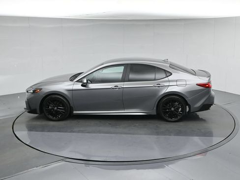 Used 2025 Toyota Camry SE FWD image 53
