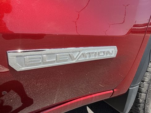Used 2024 GMC Sierra 1500 Elevation AWD/4WD image 5