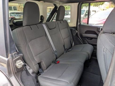 Used 2023 Jeep Wrangler Unlimited Sahara AWD/4WD image 27