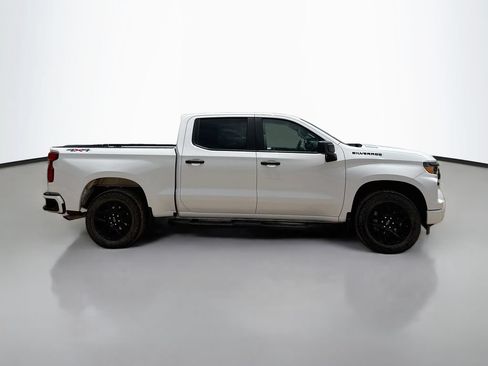 Used 2024 Chevrolet Silverado 1500 Custom w/ Turbomax Blackout Package AWD/4WD image 8