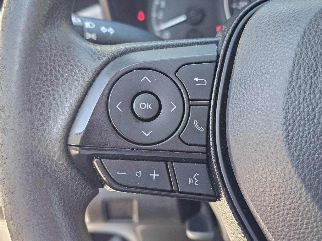 Used 2021 Toyota Corolla LE FWD image 18