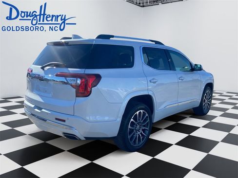 Used 2021 GMC Acadia Denali w/ Denali Technology Package image 5