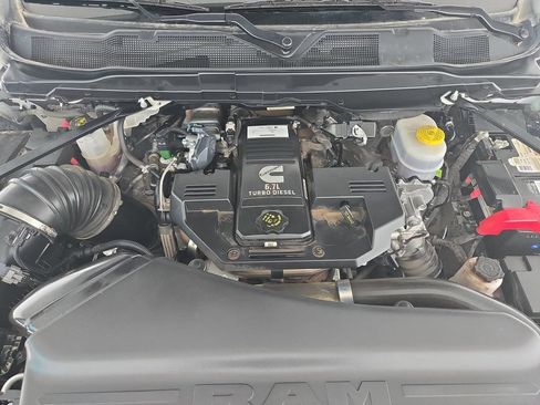 Used 2024 RAM 2500 Laramie w/ Safety Group AWD/4WD image 36