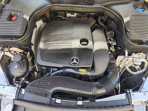Used 2022 Mercedes-Benz GLC 300 image 28