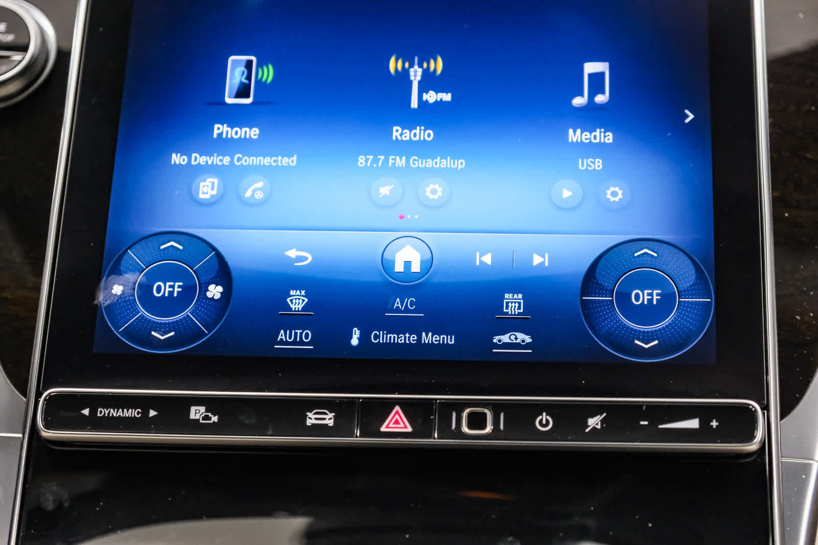 Used 2023 Mercedes-Benz GLC 300 image 16
