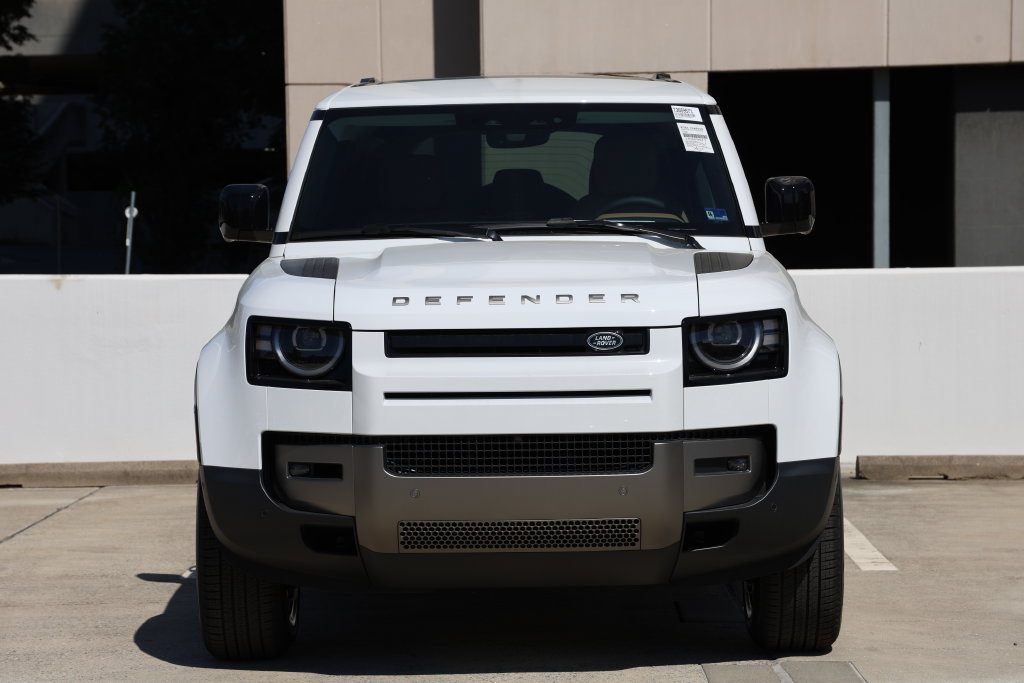 New 2026 Land Rover Defender 110 S AWD/4WD image 4