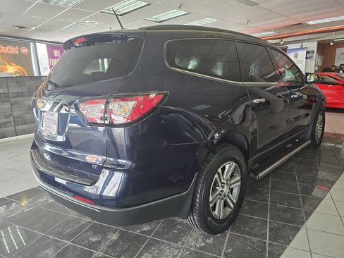 Used 2016 Chevrolet Traverse LT image 4