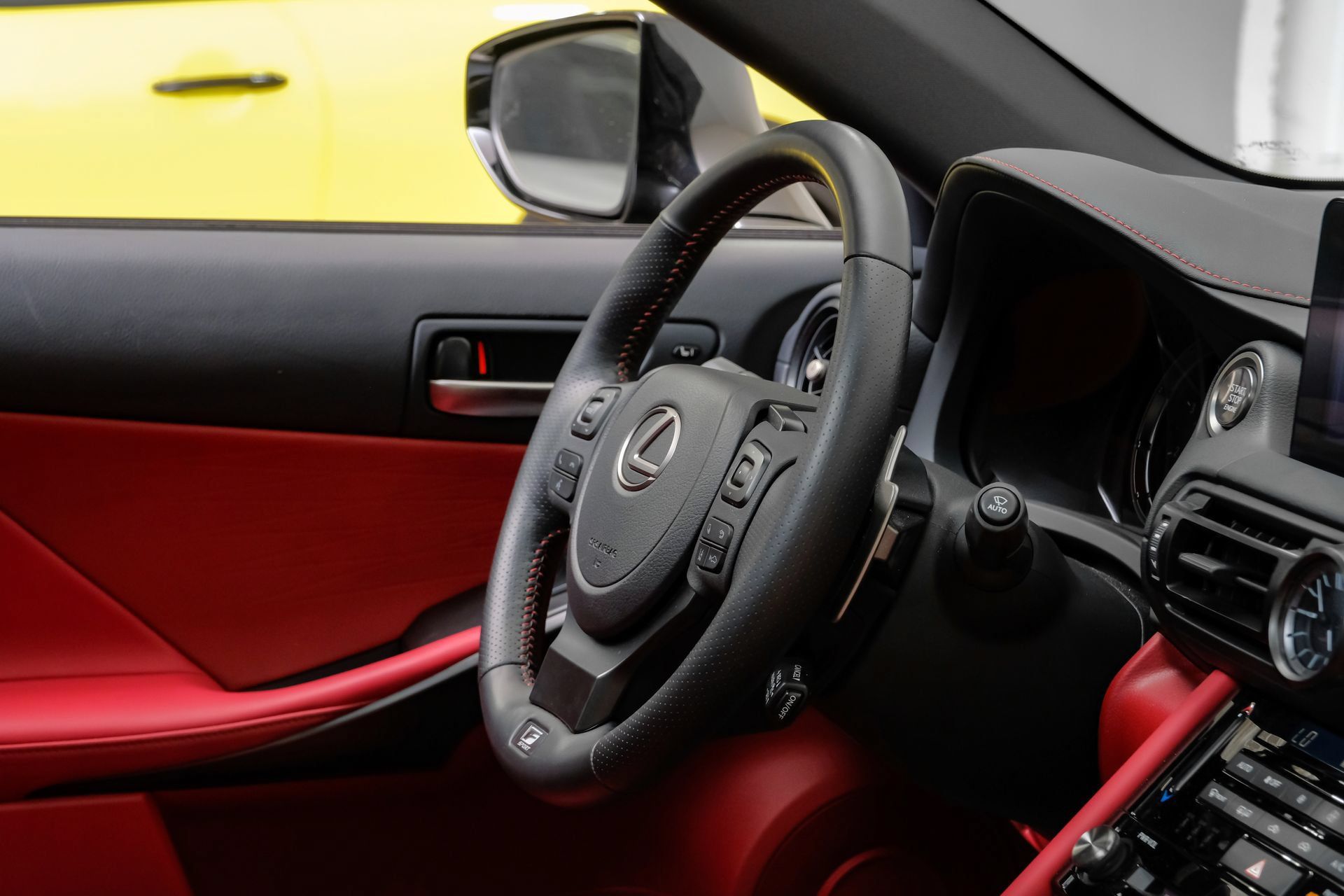 Used 2025 Lexus IS 350 F Sport w/ Navigation Package RWD image 18