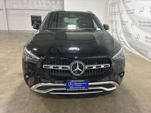 Used 2025 Mercedes-Benz GLA 250 4MATIC image 2