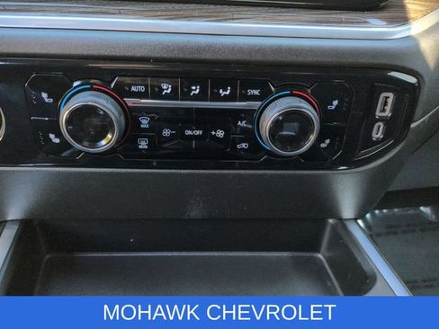 Used 2022 Chevrolet Silverado 1500 RST AWD/4WD image 19