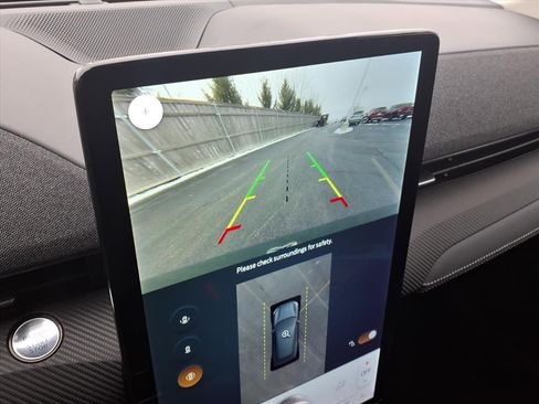 Certified 2025 Ford Mustang Mach-E Premium image 10