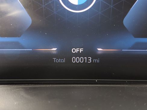 Used 2026 BMW X7 xDrive40i w/ Premium Package image 18