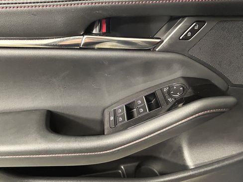 Used 2025 MAZDA MAZDA3 s image 19