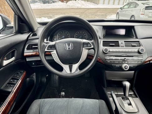 Used 2012 Honda Crosstour EX image 16