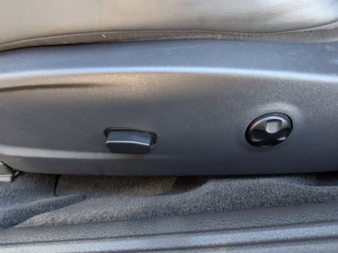 Used 2013 Dodge Challenger R/T Plus image 19