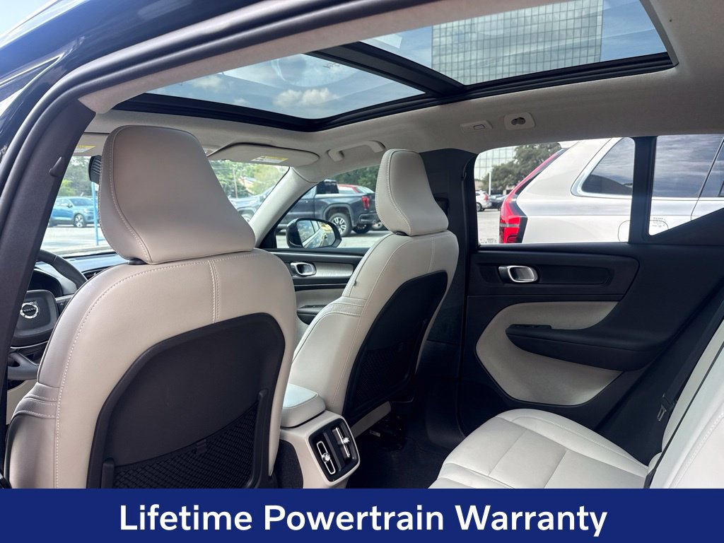 Certified 2024 Volvo XC40 B5 Plus w/ Protection Package Premier AWD/4WD image 27