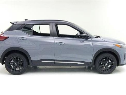 Certified 2023 Nissan Kicks SR image 9