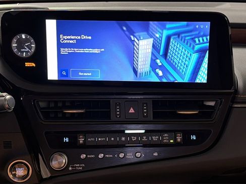 Certified 2024 Lexus ES 350 w/ Premium Package image 17