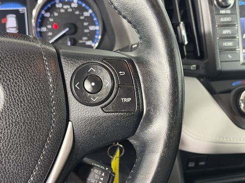 Used 2016 Toyota RAV4 XLE AWD/4WD image 30