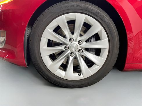 Used 2018 Tesla Model S 75D AWD/4WD image 14