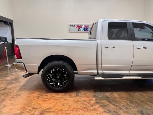 Used 2017 RAM 1500 Classic SLT image 11