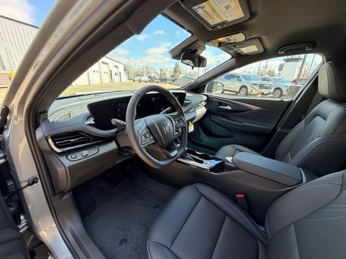 New 2026 Buick Envista Sport Touring image 10