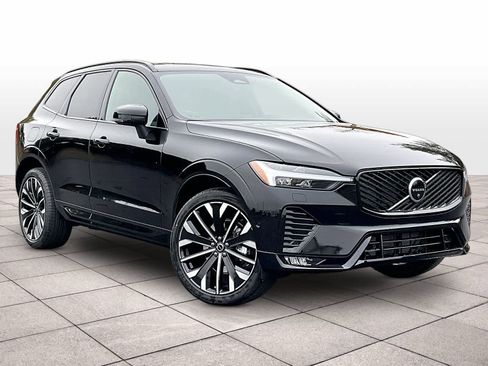 New 2026 Volvo XC60 B5 Ultra w/ Climate Package AWD/4WD image 2