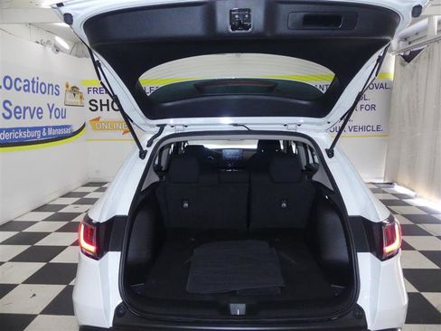 Used 2023 Honda HR-V LX image 24