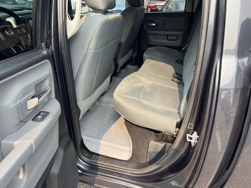 Used 2016 RAM 1500 Classic SLT image 11