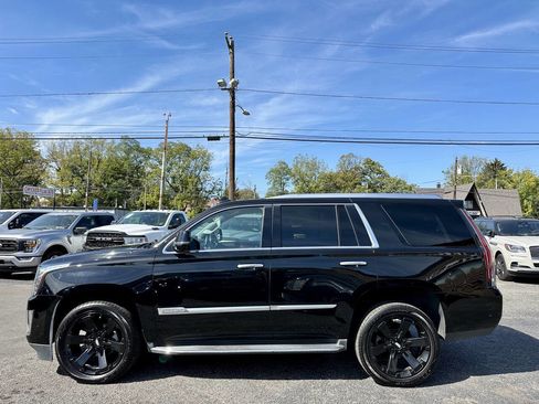 Used 2018 Cadillac Escalade 4WD image 46