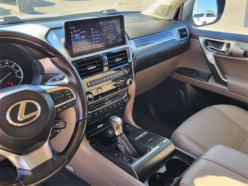 Used 2023 Lexus GX 460 Luxury image 26