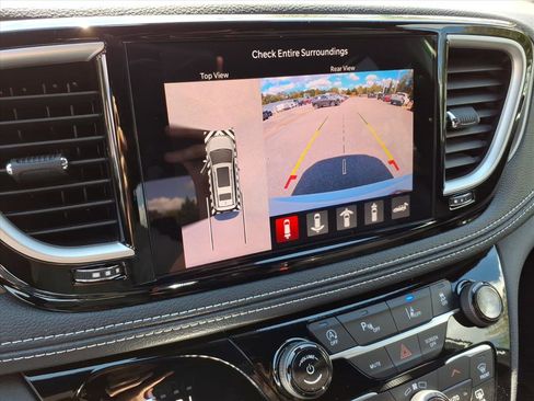 New 2026 Chrysler Pacifica Select image 16