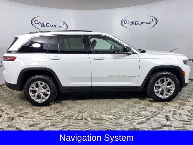 Used 2023 Jeep Grand Cherokee Limited AWD/4WD image 9