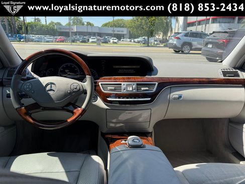 Used 2013 Mercedes-Benz S 550 image 17