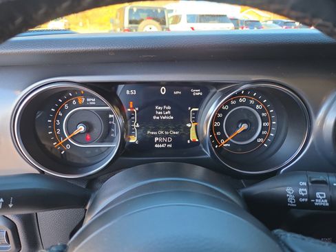 Used 2021 Jeep Wrangler Unlimited Sport image 23