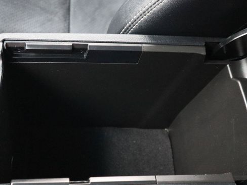 Used 2014 Toyota Camry SE w/ Leather Package FWD image 73