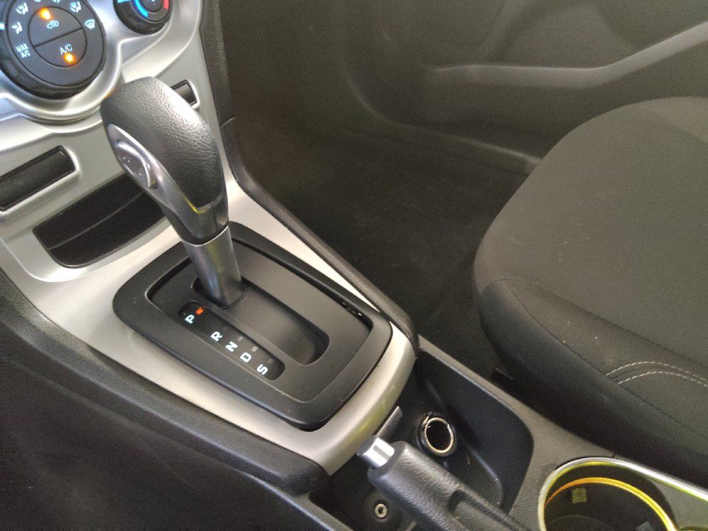 Used 2018 Ford Fiesta SE FWD image 26