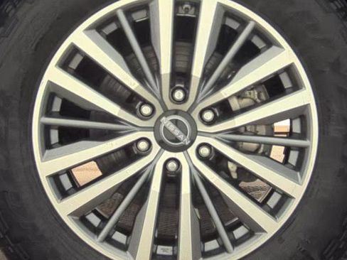 Used 2024 Nissan Armada SL w/ Captain's Chairs Package image 8