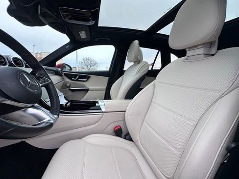 Certified 2024 Mercedes-Benz GLC 300 4MATIC w/ Driver Assistance Package image 20