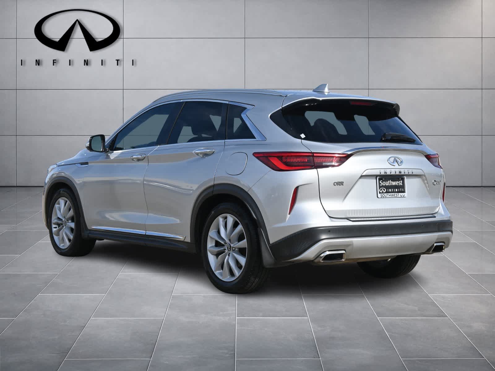 Used 2019 INFINITI QX50 Essential w/ Proactive Package FWD image 5