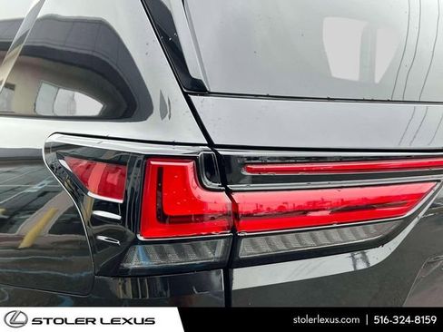 Used 2023 Lexus LX 600 4WD w/ Accessory Package (Z1) image 15