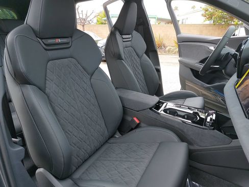 New 2027 Audi SQ6 e-tron Premium Plus AWD/4WD image 10