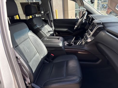 Used 2016 GMC Yukon XL SLT w/ Open Road Package image 33