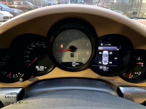 Used 2012 Porsche 911 Carrera S image 16