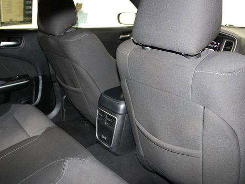 Used 2022 Dodge Charger SXT RWD image 28