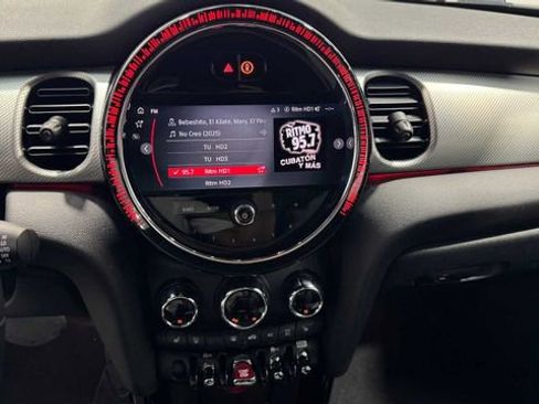 Used 2022 MINI Cooper S image 25