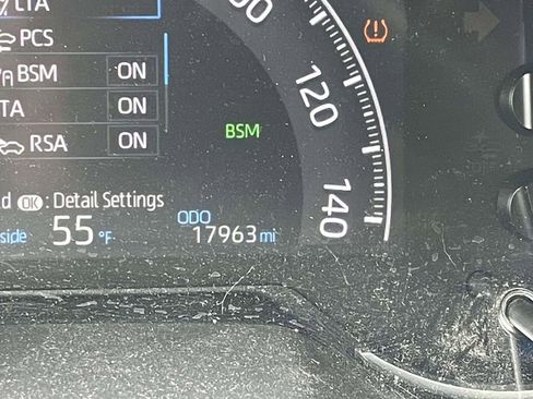 Used 2023 Toyota RAV4 XLE Premium image 35